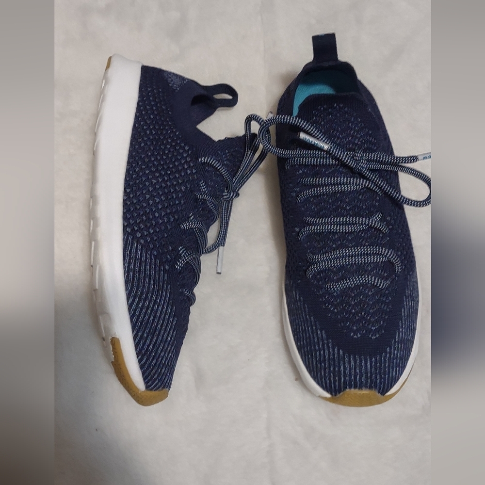 Native Shoes For Women Size 4.5